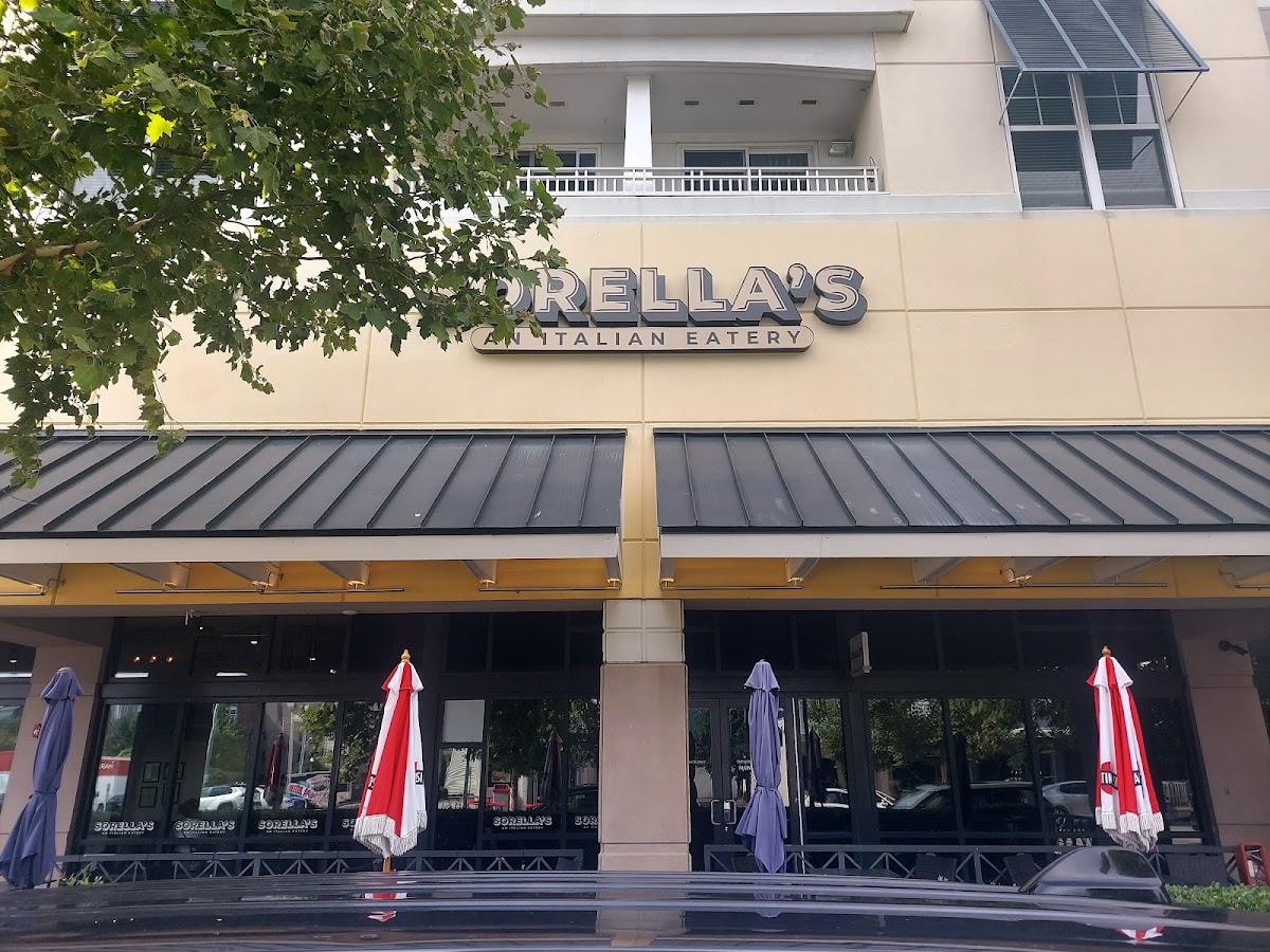Sorellas: An Italian Eatery